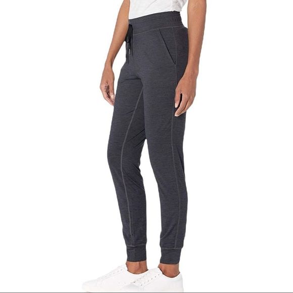 Amazon Essentials Brushed Tech Stretch Jogger Pant - Picture 12 of 12